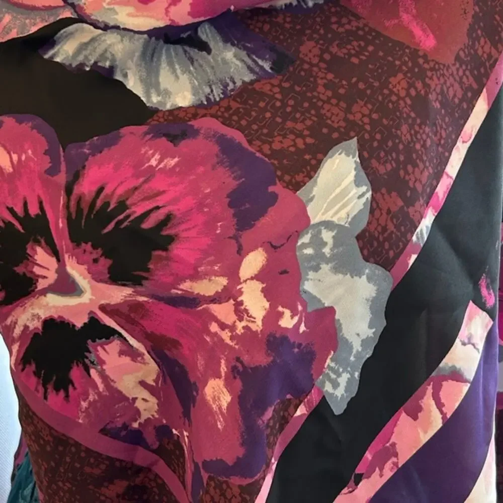 White House Black Market Viola Oblong Scarf Floral Pink‎ Purple NWT